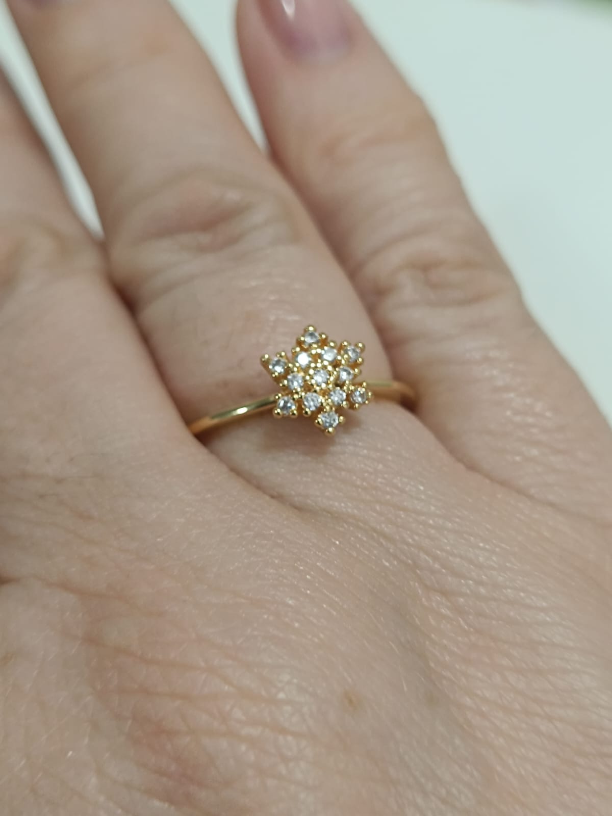 Anel Flor Dourado Cravejado TAM 18