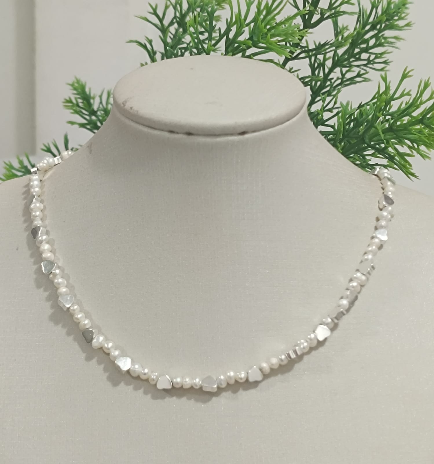 Gargantilha Coração e Mini Pérolas em Prata 925