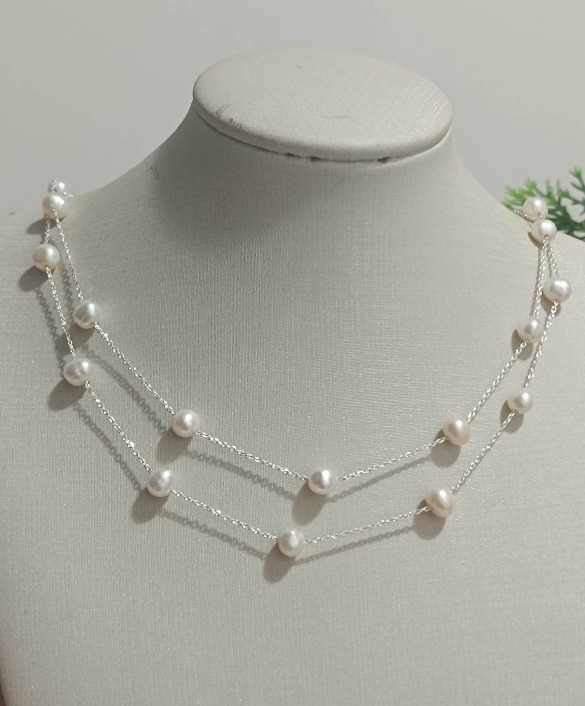 Gargantilha Curta Dupla em Prata 925 com Pérolas