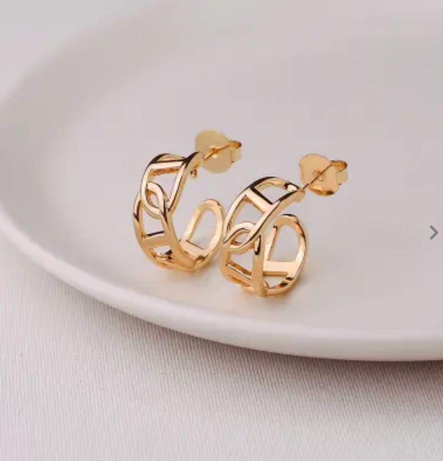 Brinco Argola Dourada Vazada