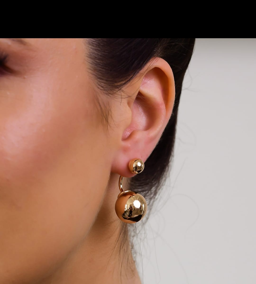 Brinco Esfera Dourada