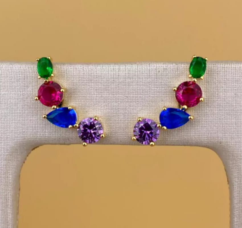 Brinco com Pedras Coloridas