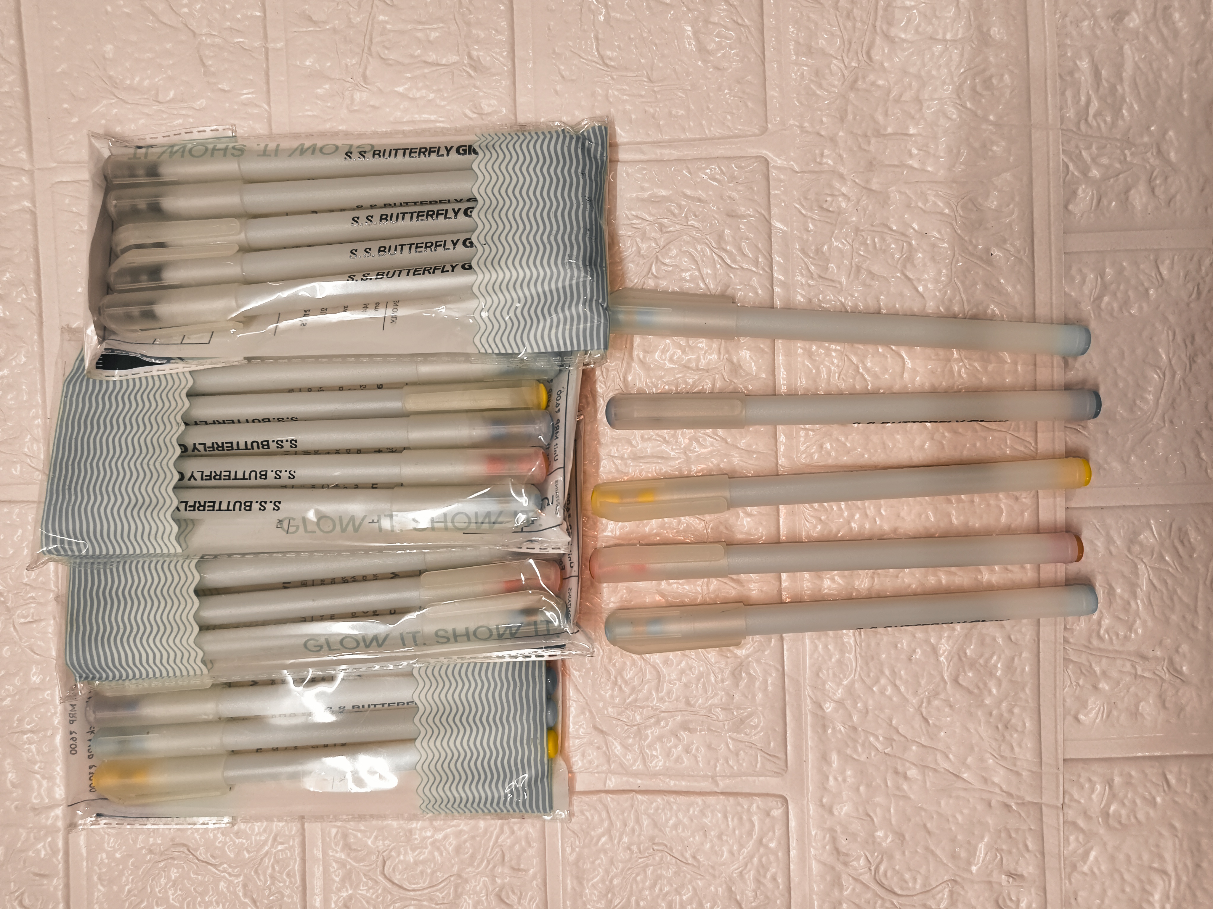 Glowing Pen's ( Single Pic-1 )