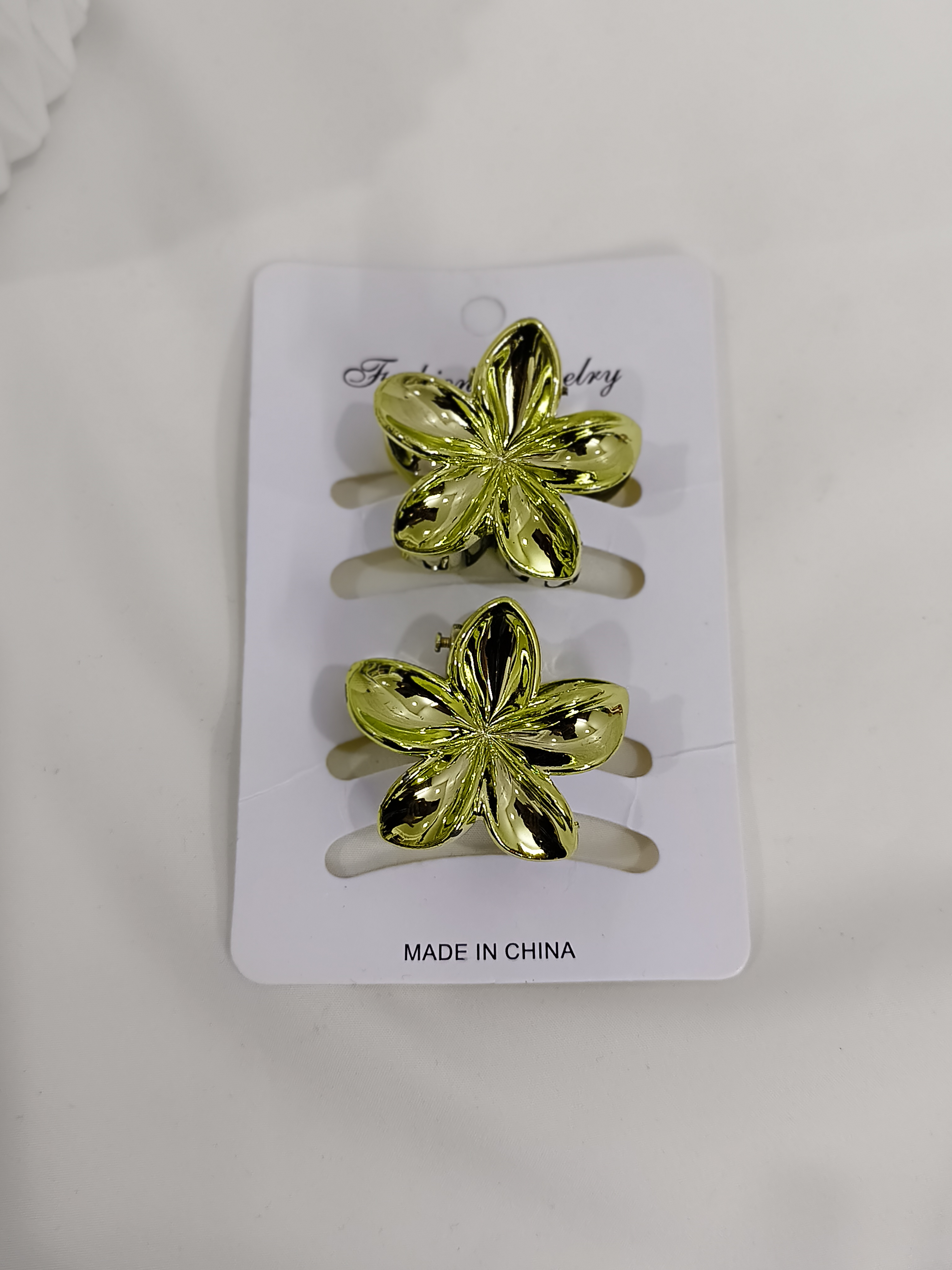 Mat Glow Flower Hair Clip ( 1 Pair )