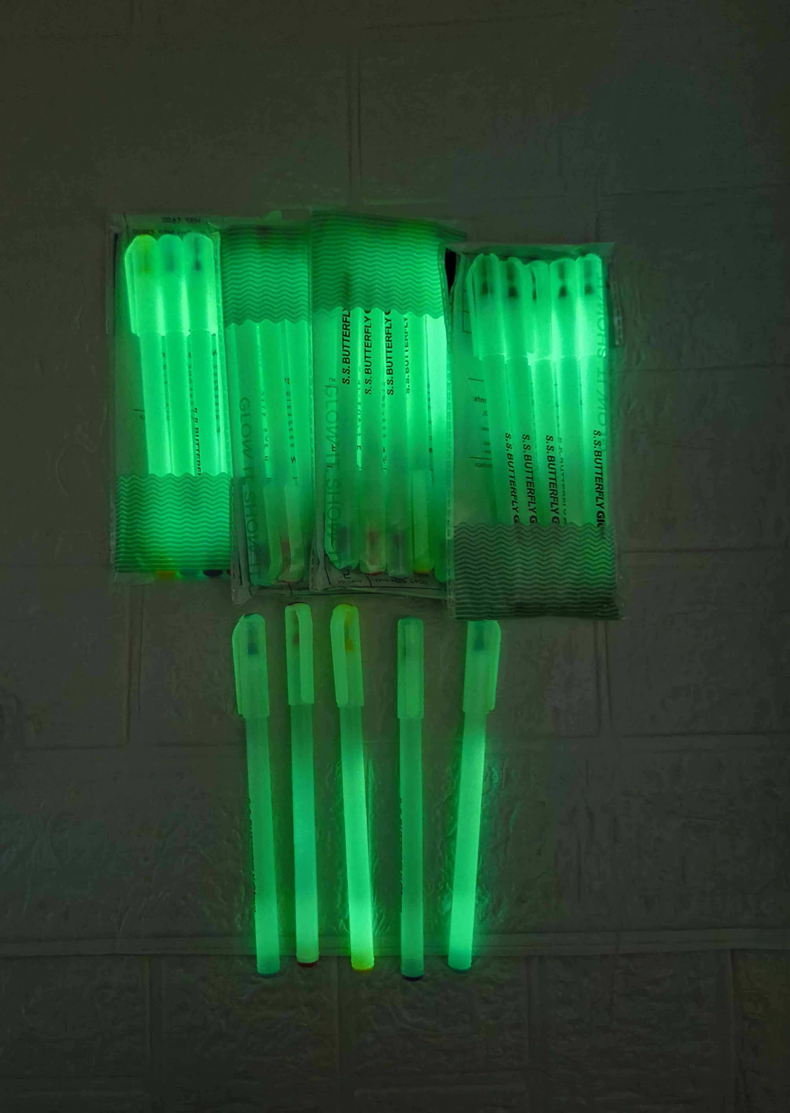 Glowing Pen's ( Single Pic-1 )