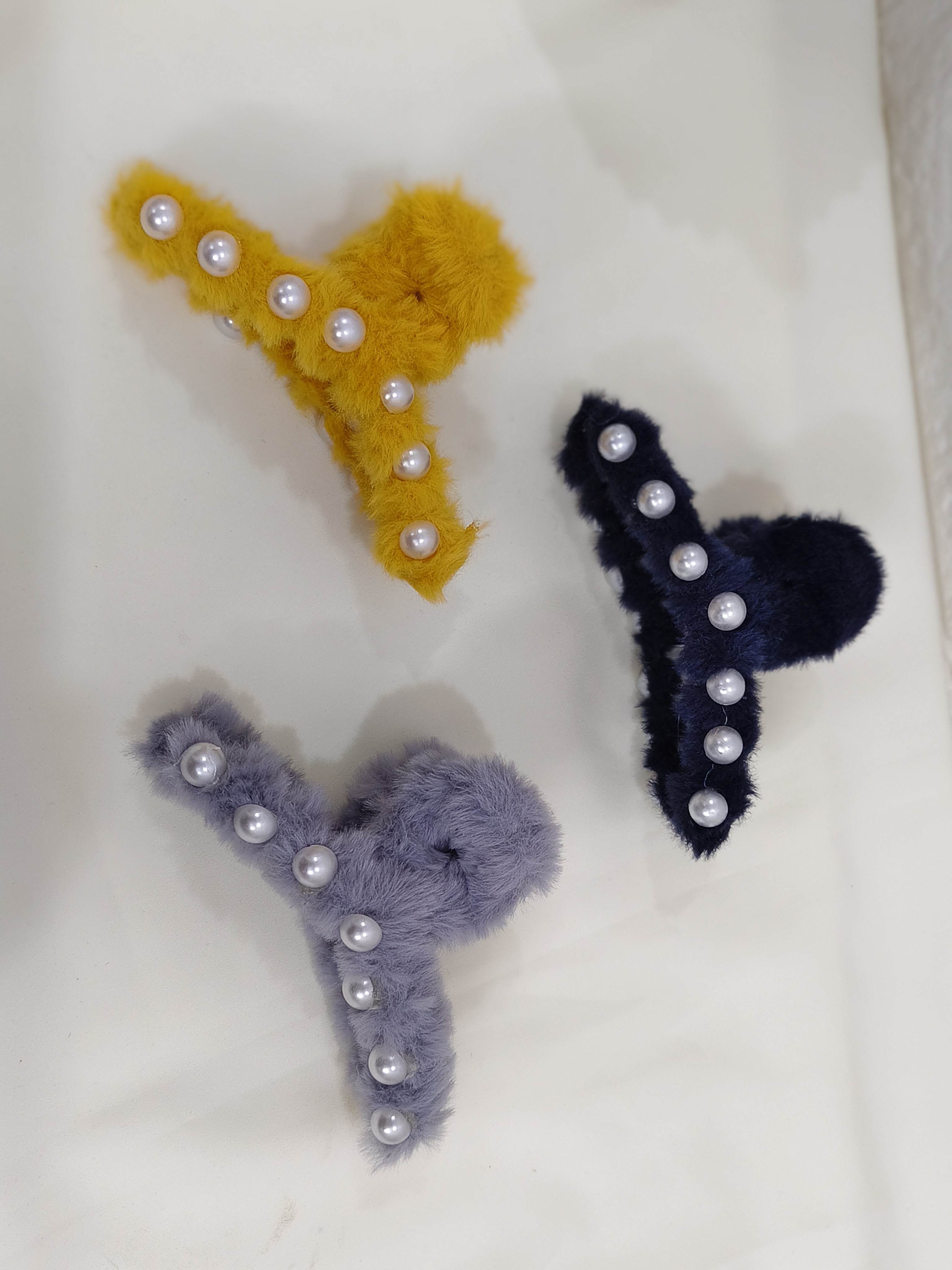 Furry Pearl Hair Clips ( Each Pics )