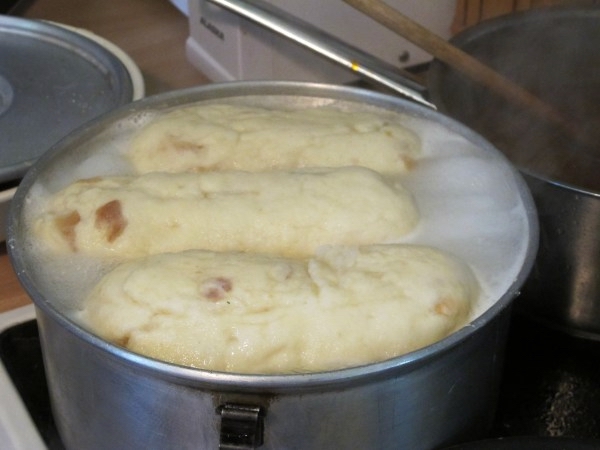 Budweiser und Szegedine Gulasch Kochkurs