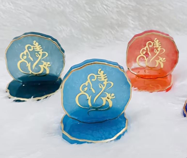 Resin Ganesha standee - set of 3