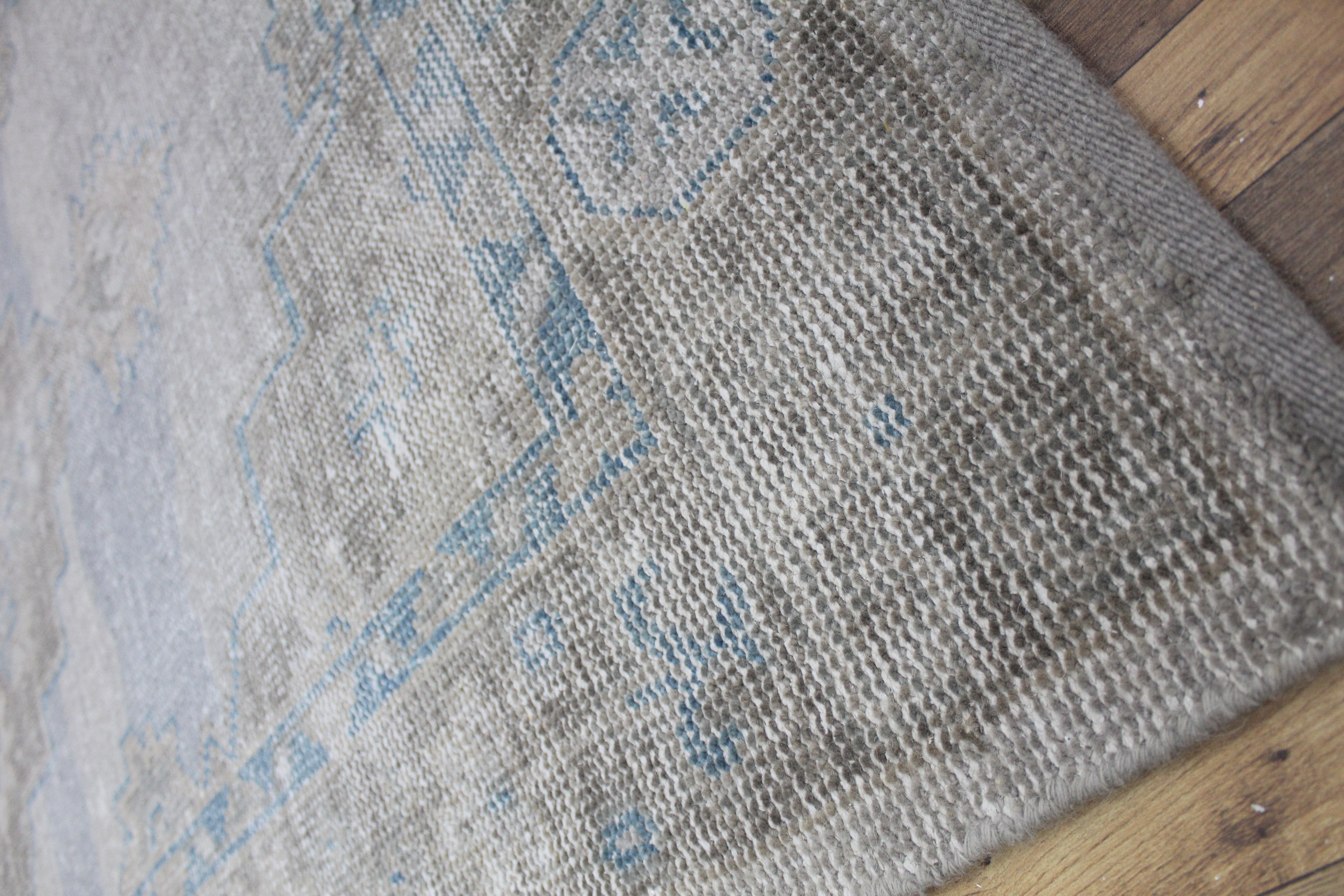 Vintage Style Medallion Area Rug: 5x8 Turkish Inspired Low Pile