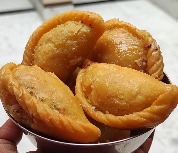 Nawabi Gujiya
