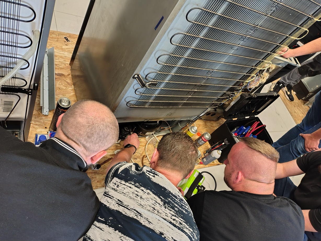 Intensywny Kurs Praktyczny Serwisanta AGD – 2 dni do pierwszych zleceń pralki, zmywarki, lodówki, piekarniki, suszarki 21.01.26 - 22.01.26 Warszawa 