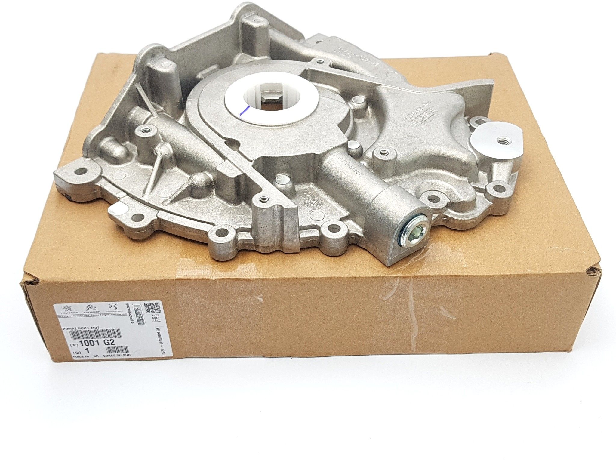 LR123716 - YAĞ POMPASI