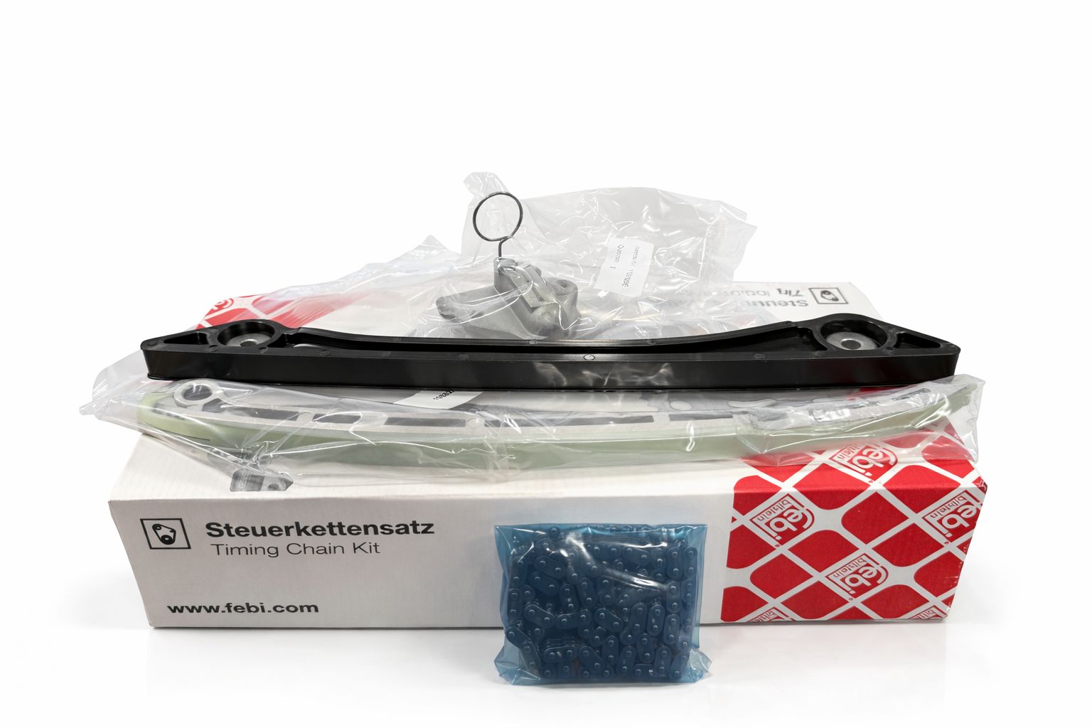 LR025263 - EKSANTRİK ZİNCİR SETİ