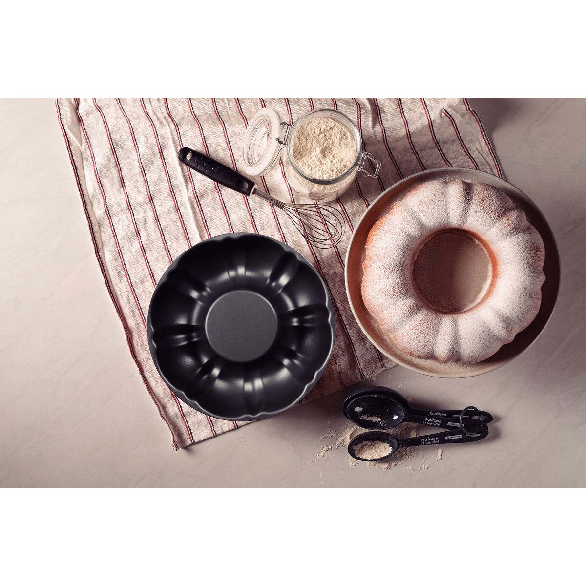 FORMA BOLO ALUM 24CM BRASIL GRA