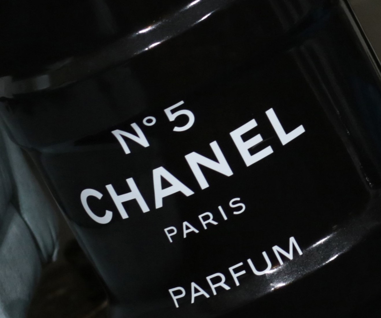 Luxury Chanel No. 5 & Fine Apparel Full Gallery part 1