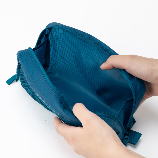 mont-bell 輕量收納包（M）