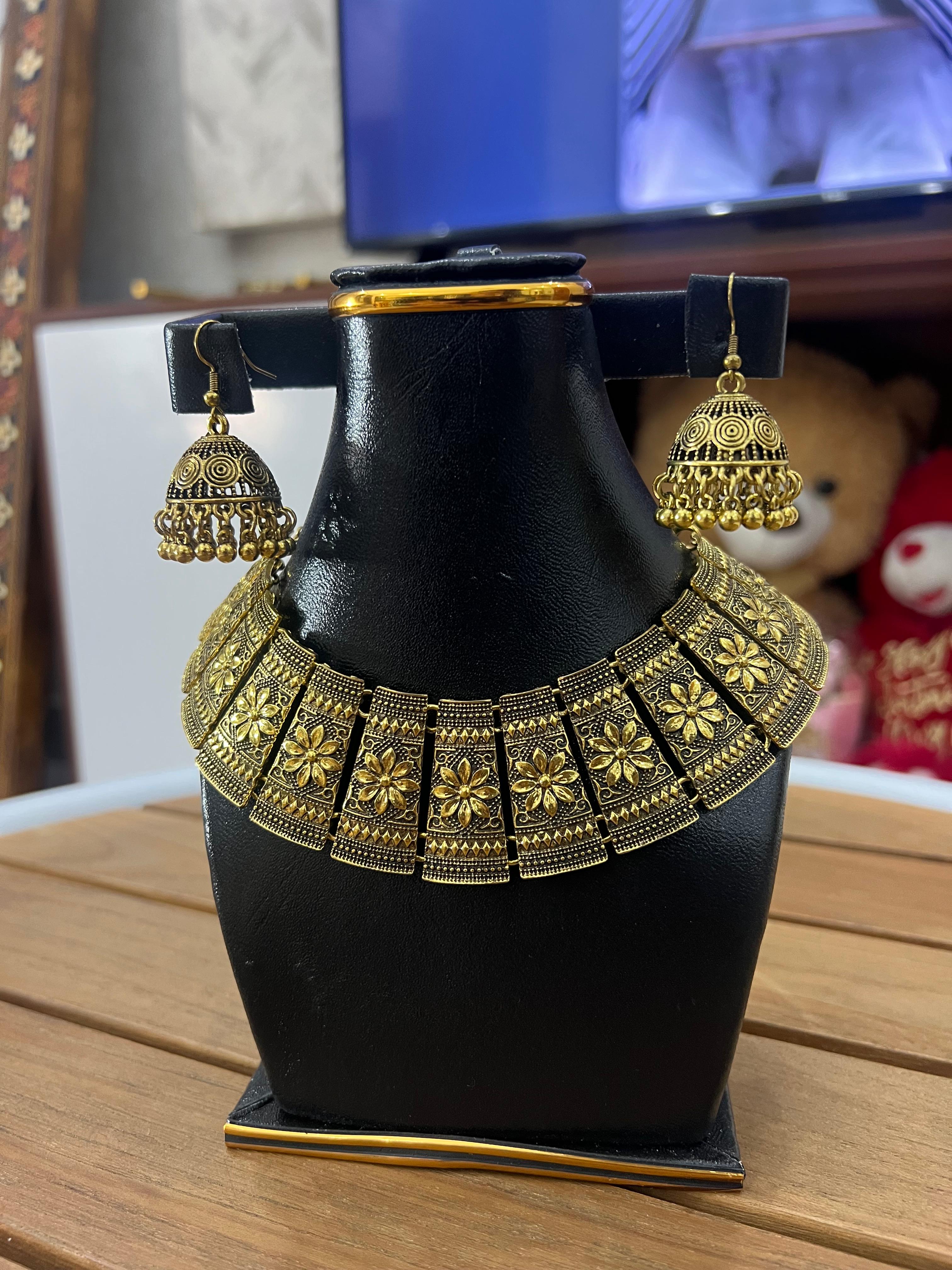 Antique Gold Statement Necklace Set