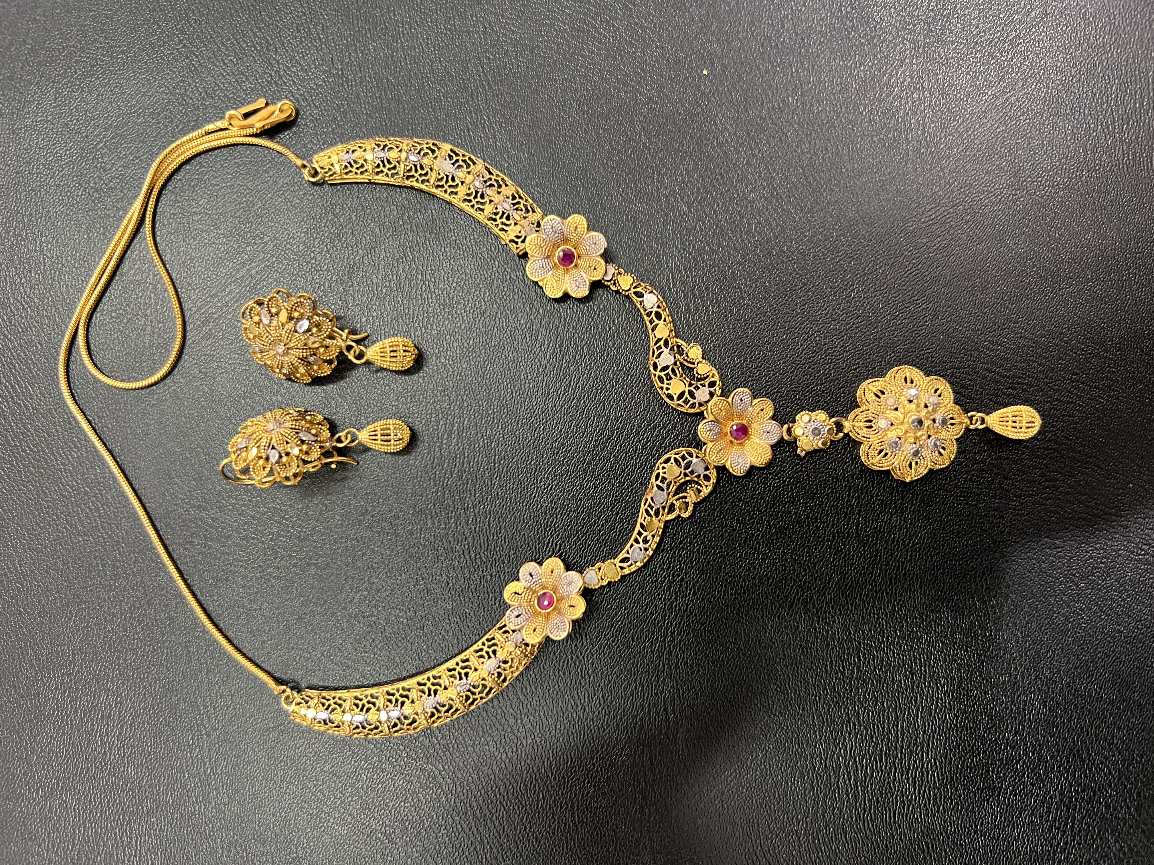 Bridal Gold Necklace Set