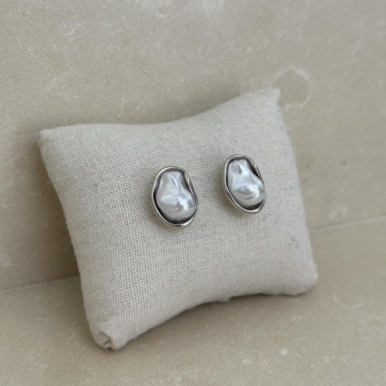 Pearl Earrings | Silver
