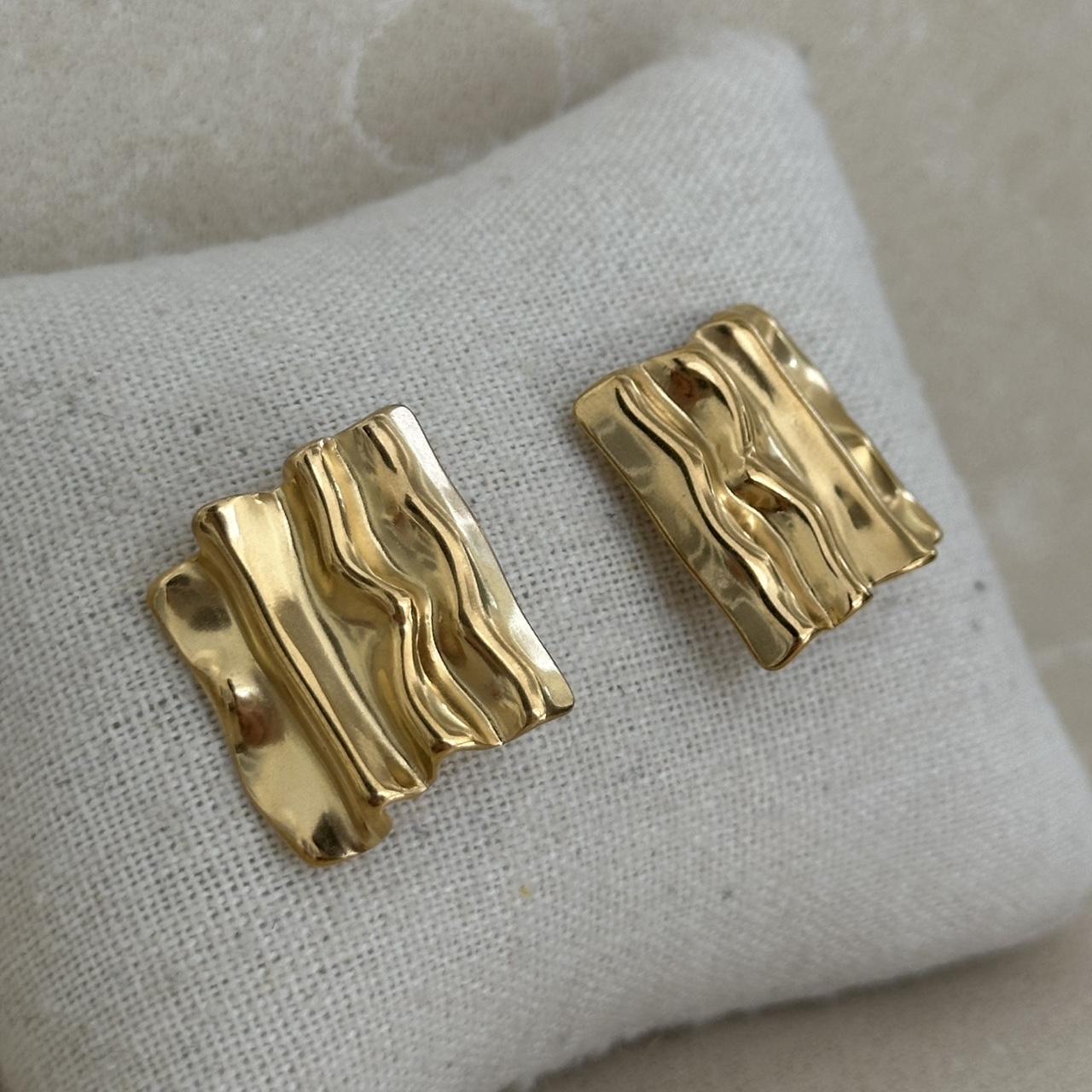 Maison Earrings | Gold