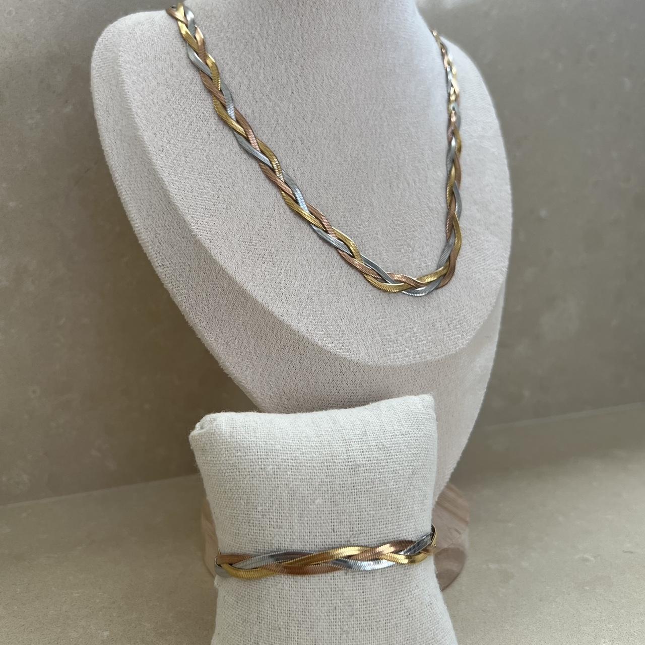 Ovi Bracelet and Necklace Set 