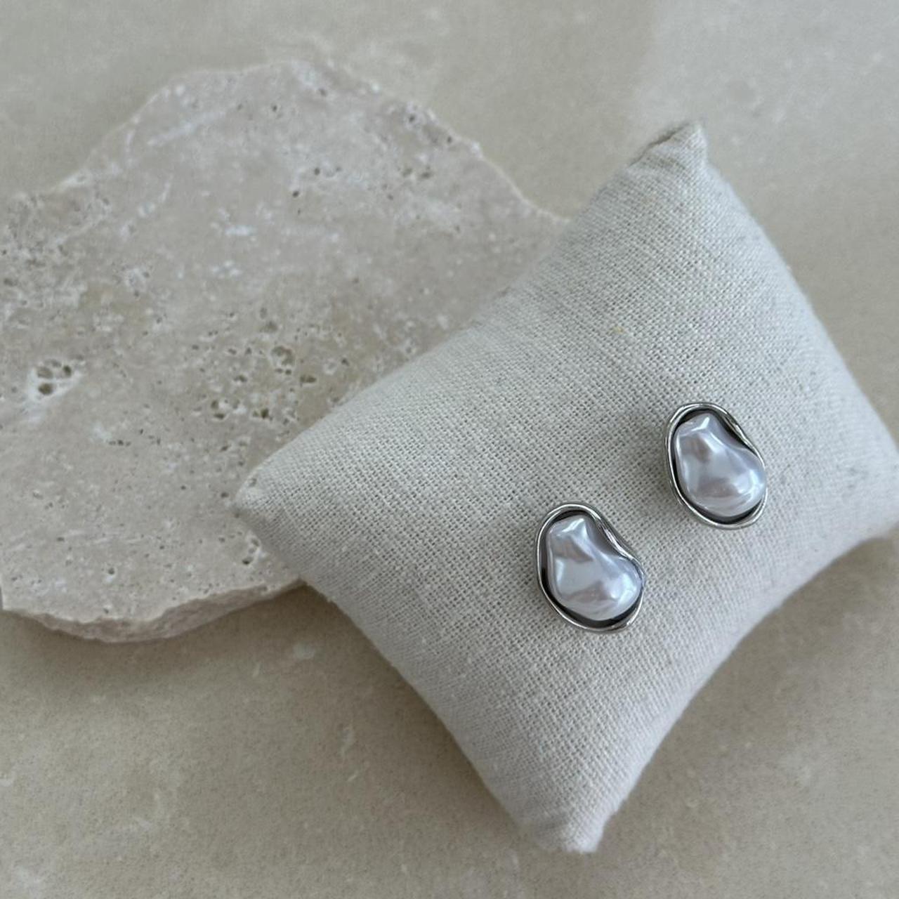 Pearl Earrings | Silver