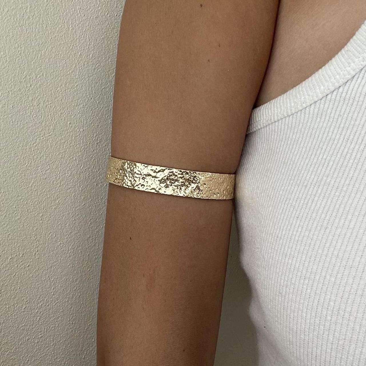 Leo Cuff | Gold