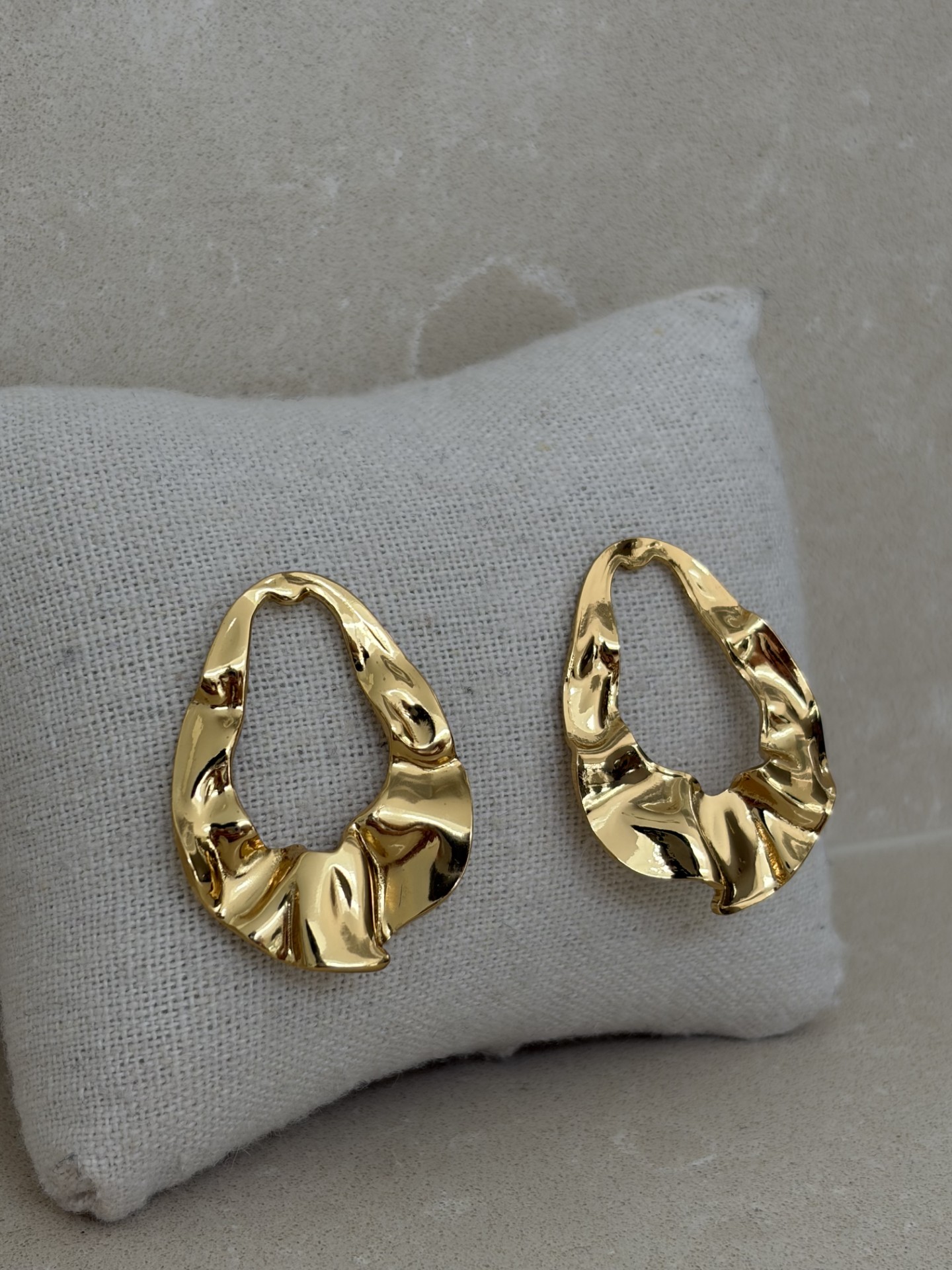 Vienna Earrings | Gold