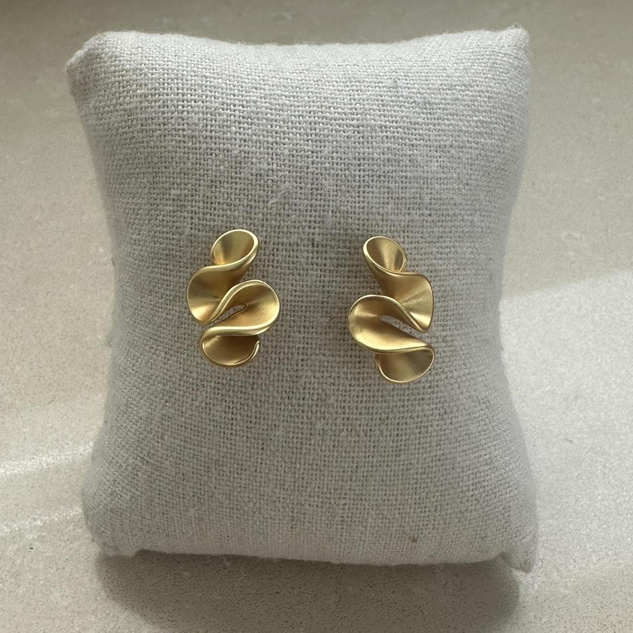 Celine Earrings | Gold