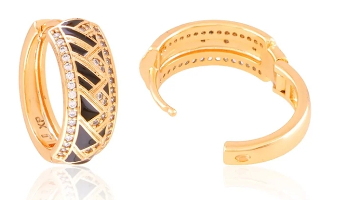 18K paauksuoti auskarai su juodu emaliu