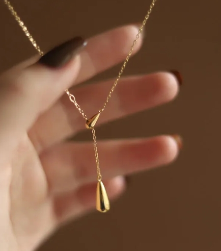 14K medicininio aukso pakabukas su lašeliu