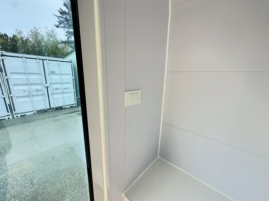 Modern Prefab Garden Pod