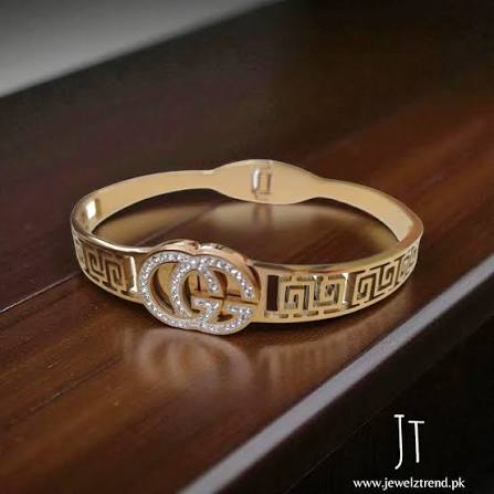 Elegant Gold Plated Bracelet