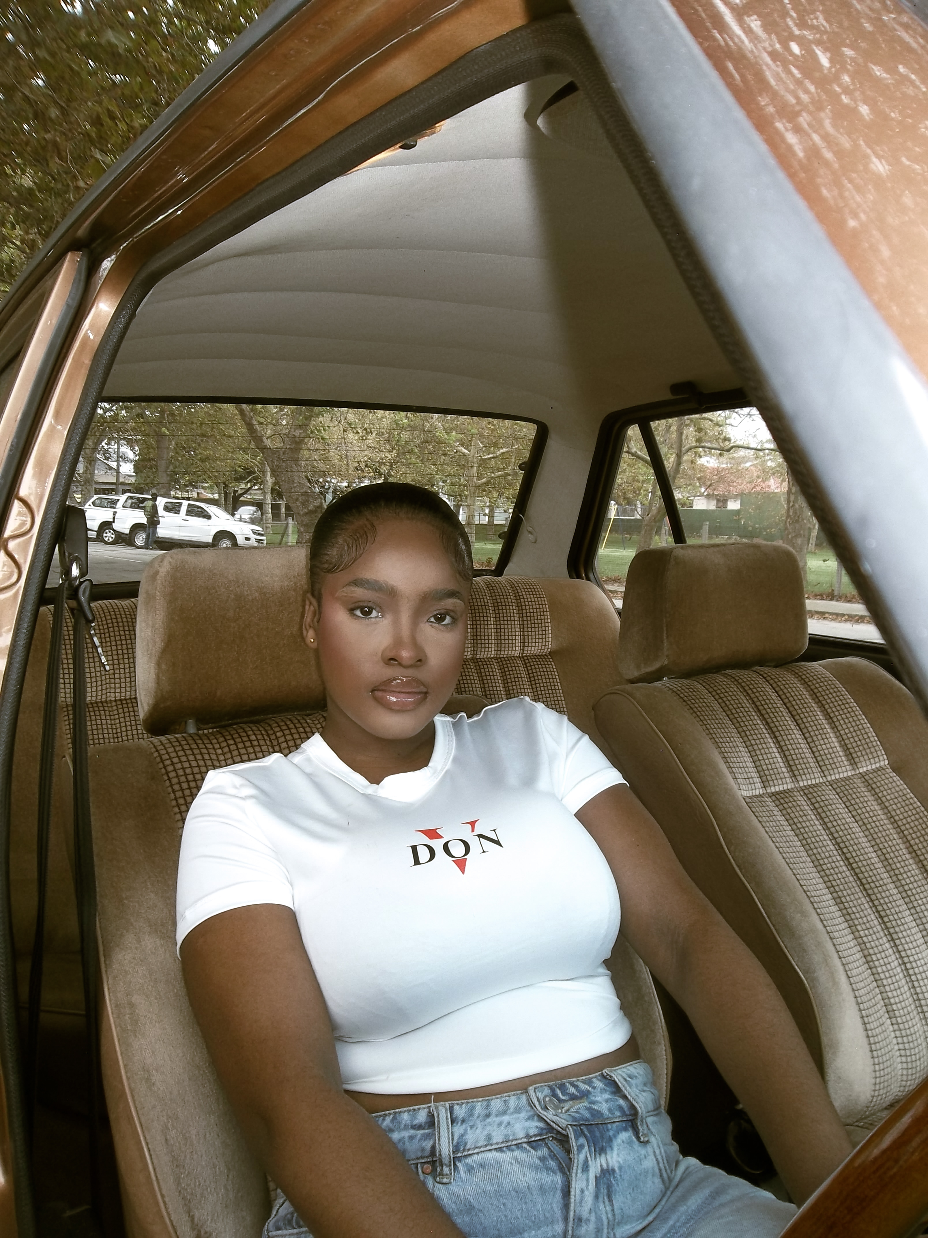 DON VELENCIA Graphic White Crop T-Shirt - Ladies