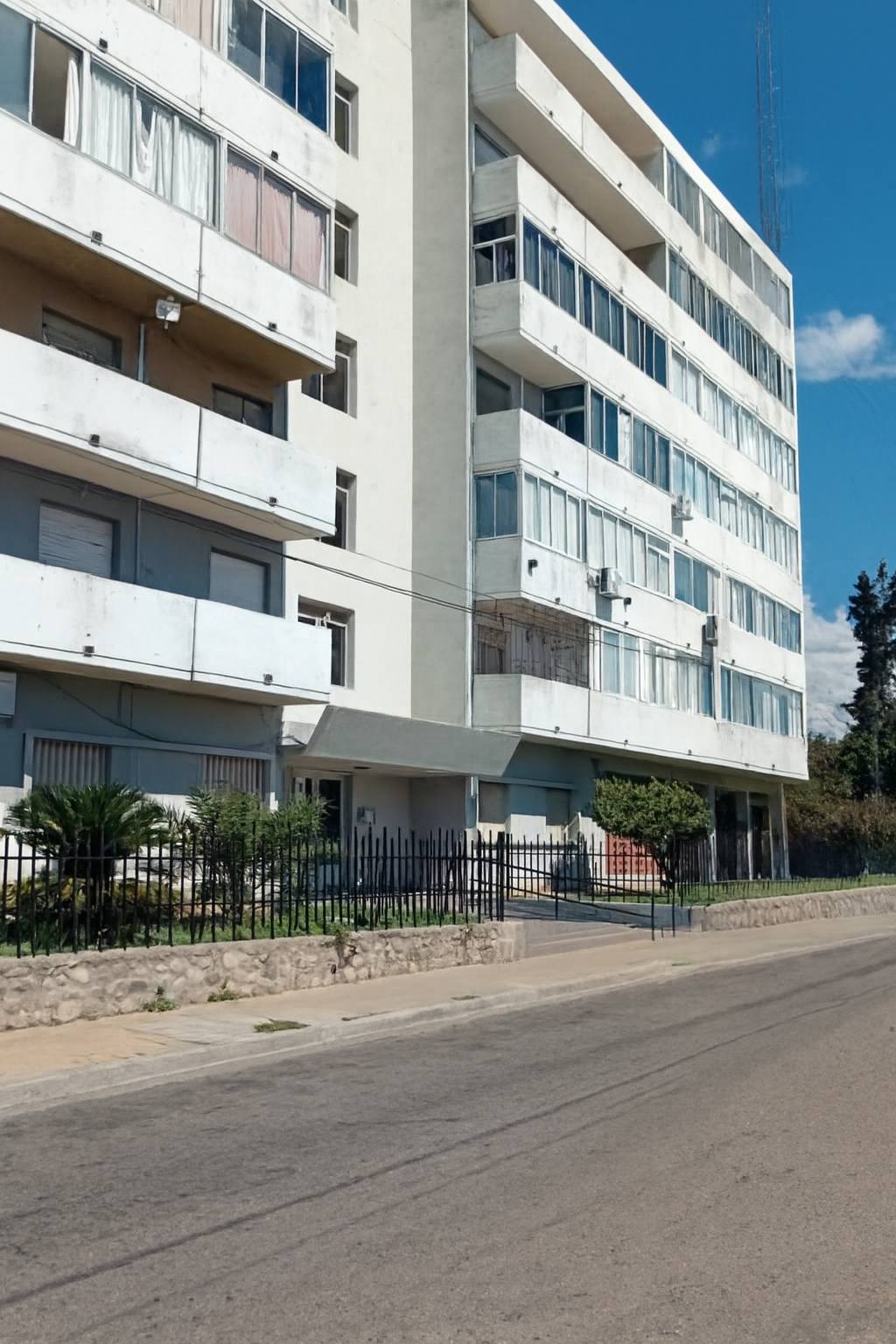 DEPARTAMENTO EN VENTA- AVENIDA LAFINUR CIUDAD DE SAN LUIS