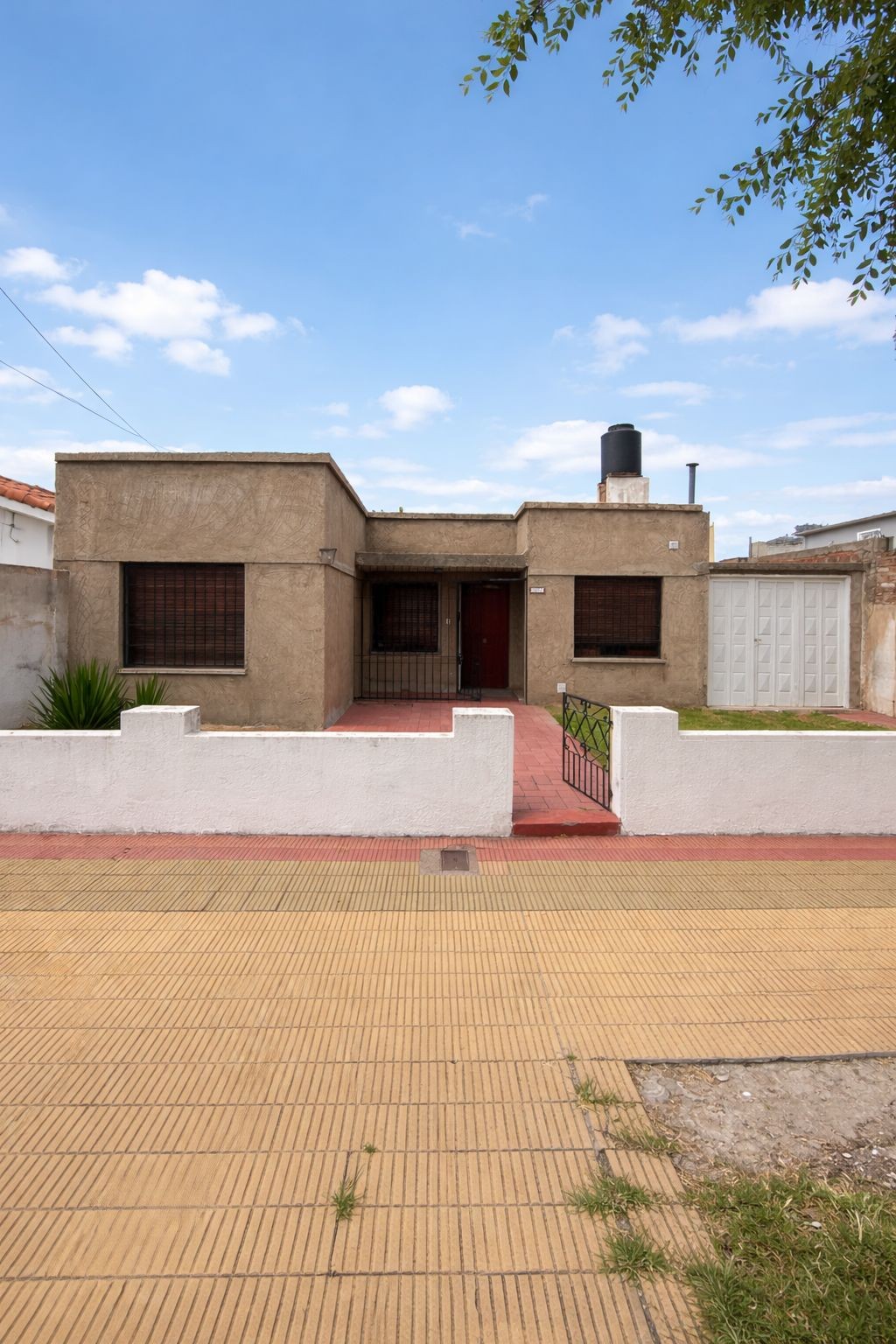 CASA EN VENTA- PJE SAN FELIPE Y CONSTITUCION - SAN LUIS CAPITAL