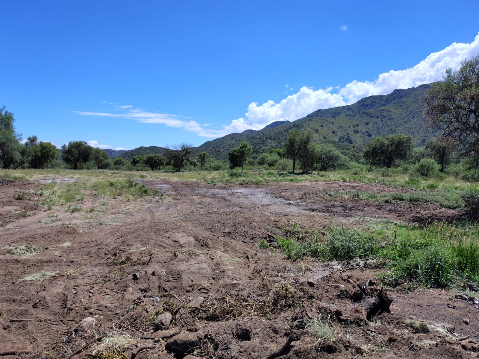 TERRENO EN VENTA- RUTA N° 3 - A 2 KM DE VILLA DE LA QUEBRADA