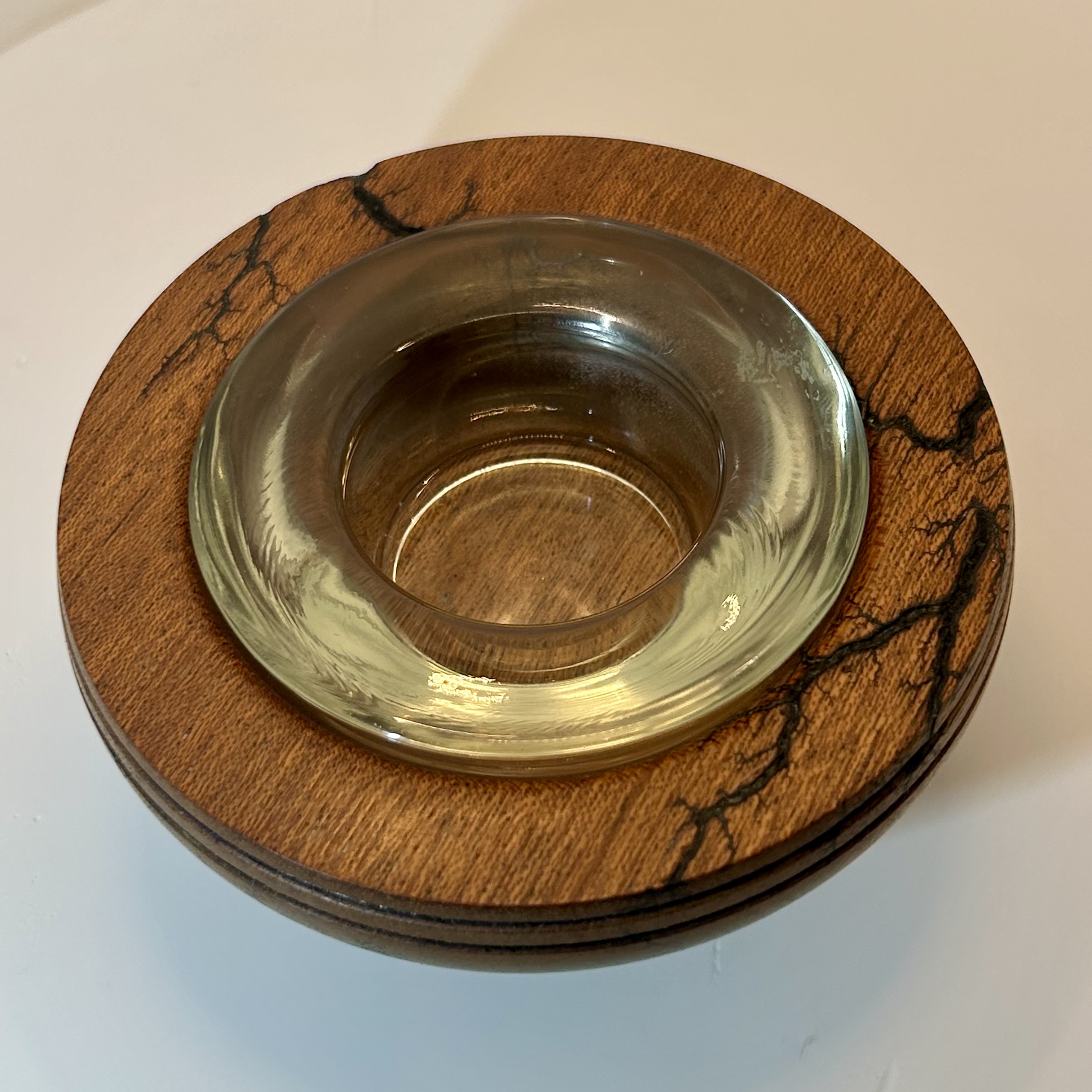 Tea light holder with fractal burn 