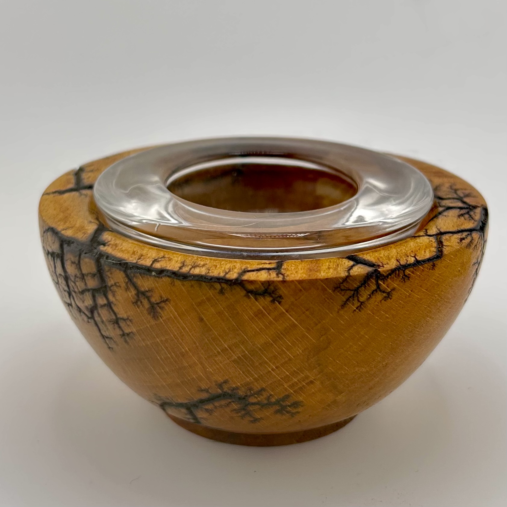 Tea light holder with fractal burn 