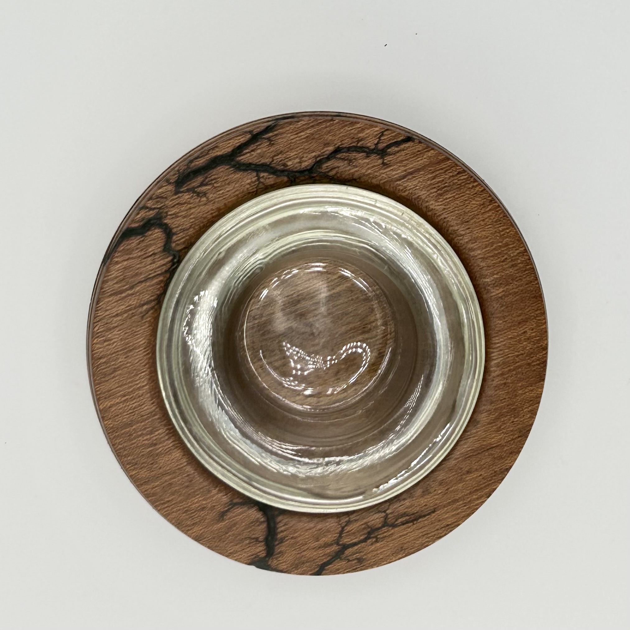 Tea light holder with fractal burn 