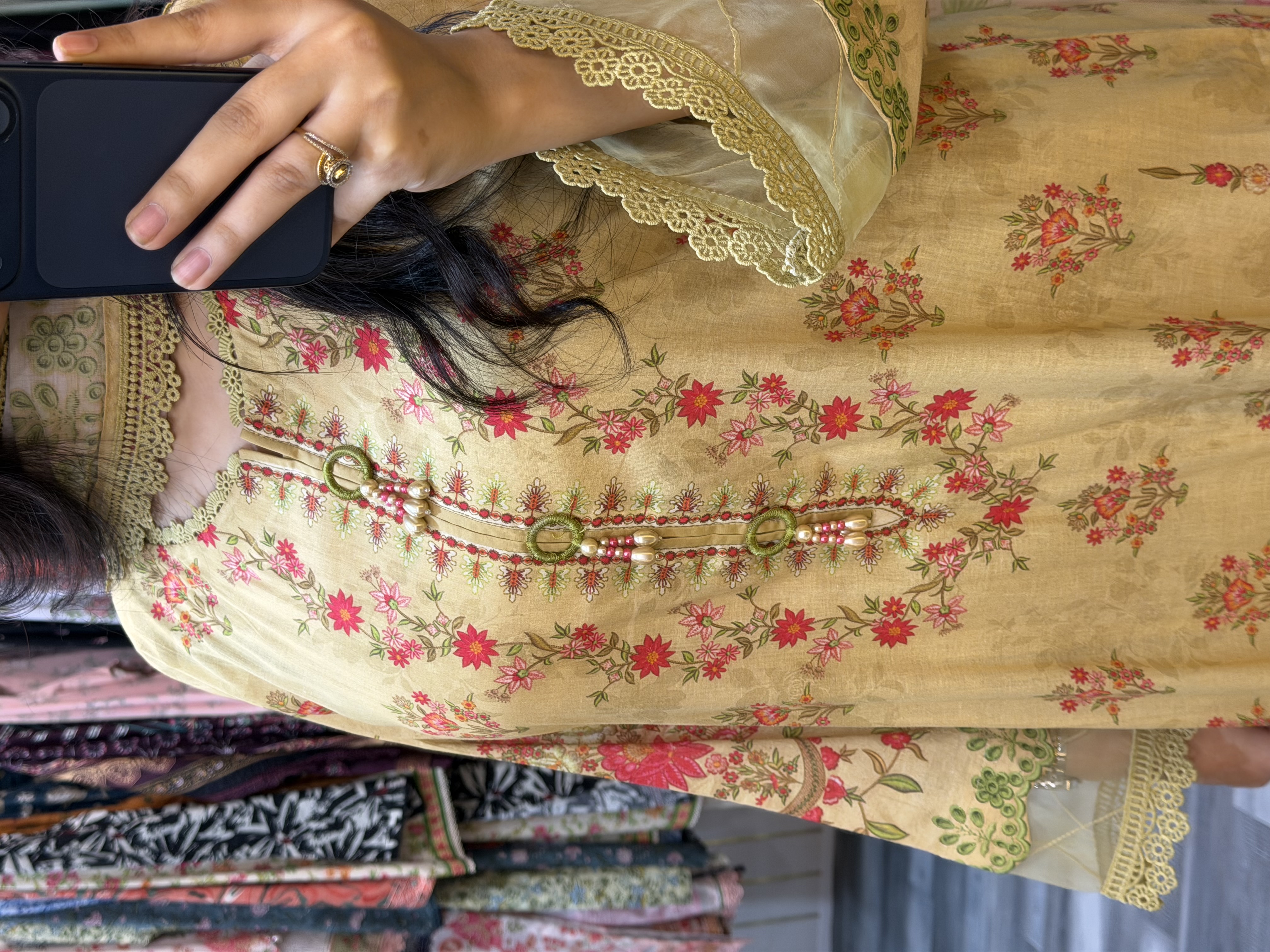 MAUSUMERRY {YELLOWISH} 