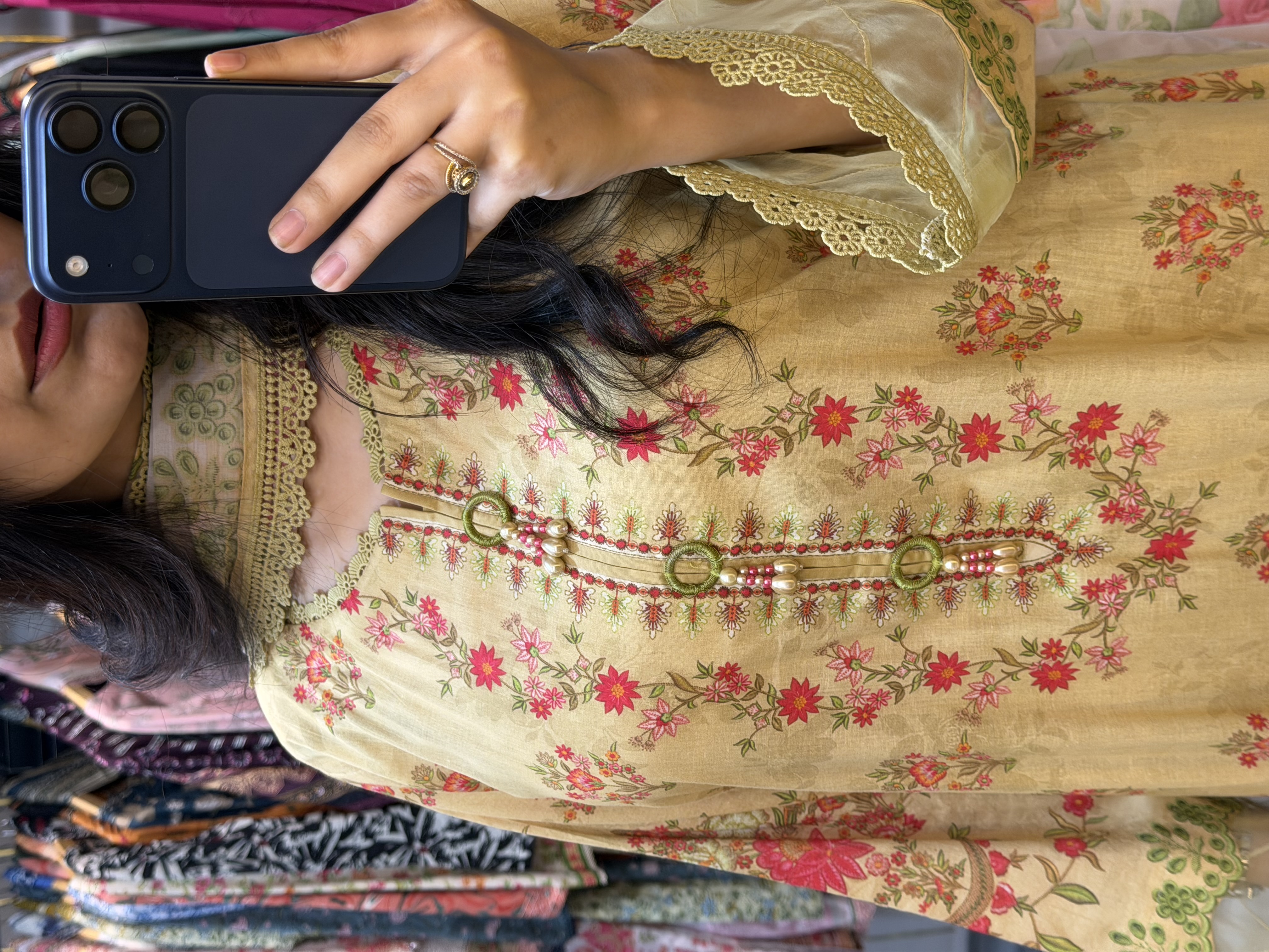 MAUSUMERRY {YELLOWISH} 