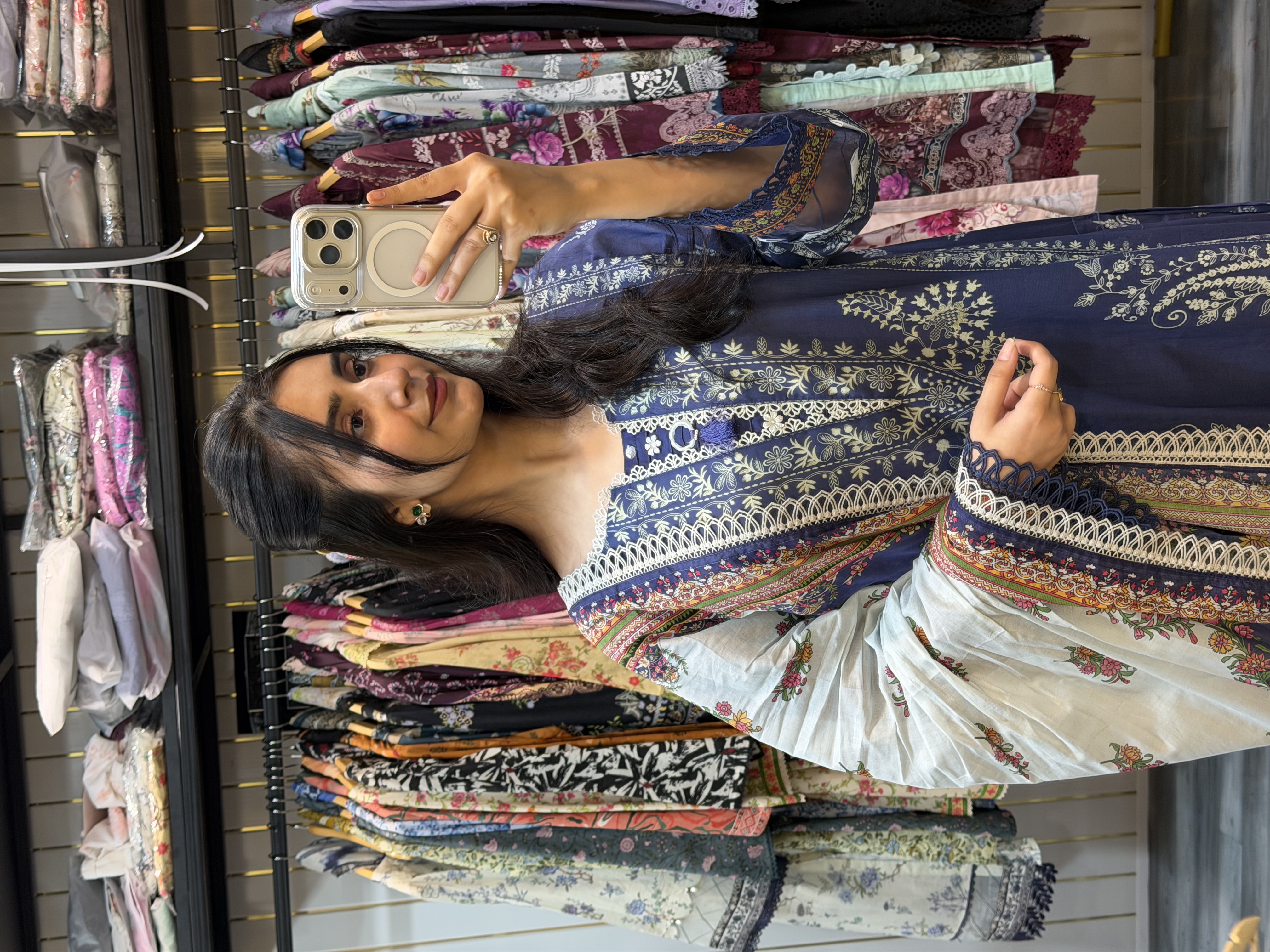 MAUSUMERRY IN {BLUE}