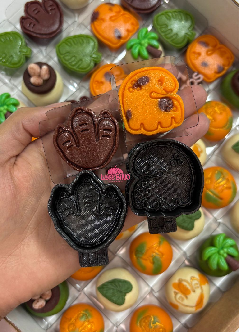 Modelador Ejetor Dino para Brigadeiro, Doce, Massa e Biscoito