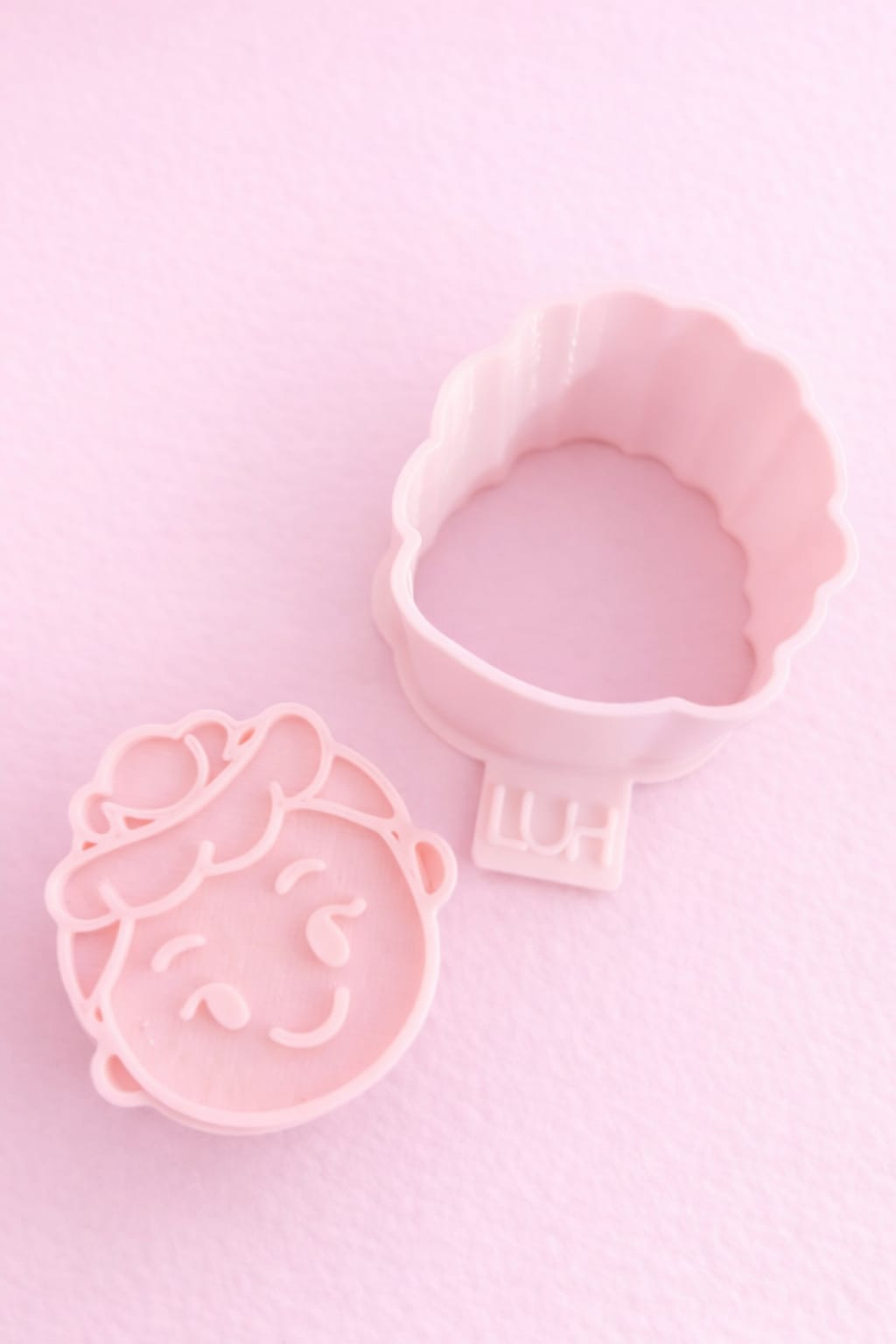 Modelador Ejetor Princesas para Brigadeiro, Doce, Massa e Biscoito