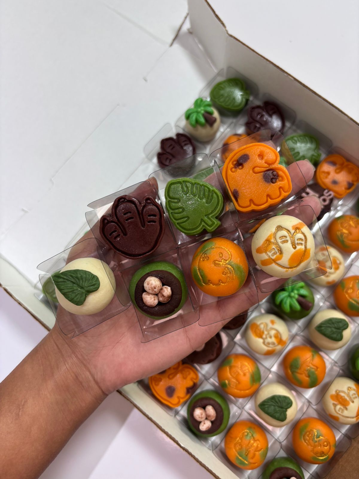 Modelador Ejetor Dino para Brigadeiro, Doce, Massa e Biscoito