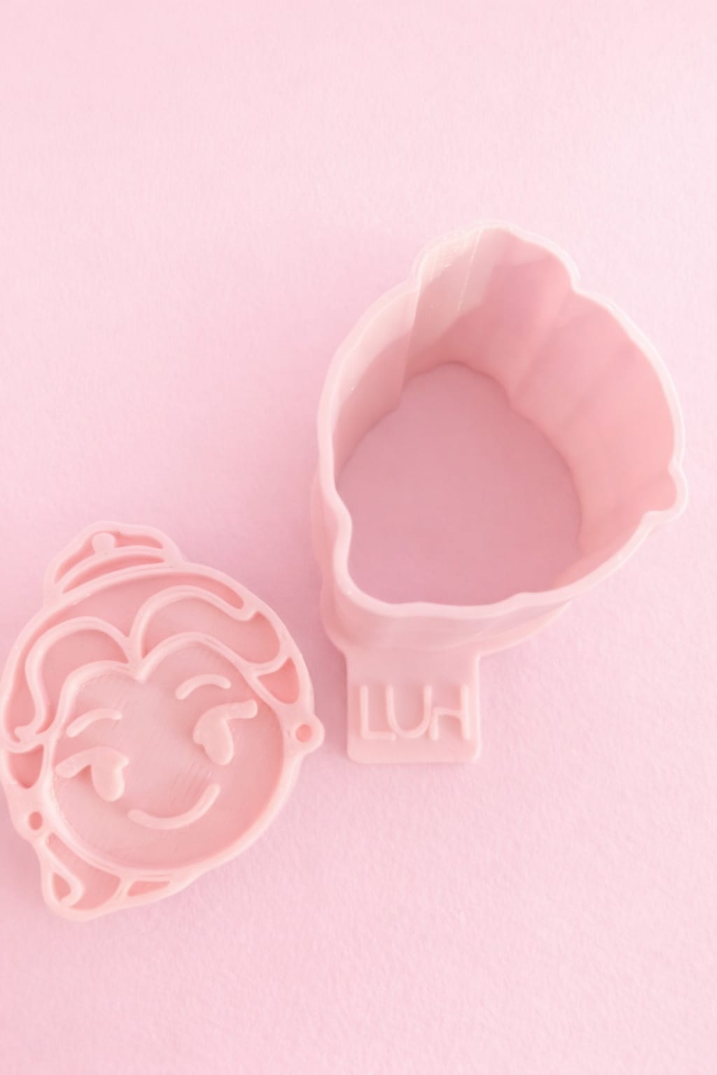 Modelador Ejetor Princesas para Brigadeiro, Doce, Massa e Biscoito