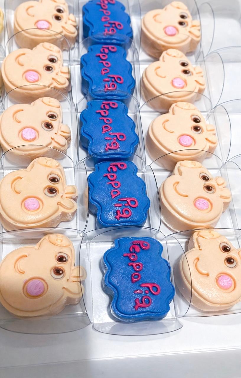 Modelador Ejetor Peppa Pig para Brigadeiro, Doce, Massa e Biscoito
