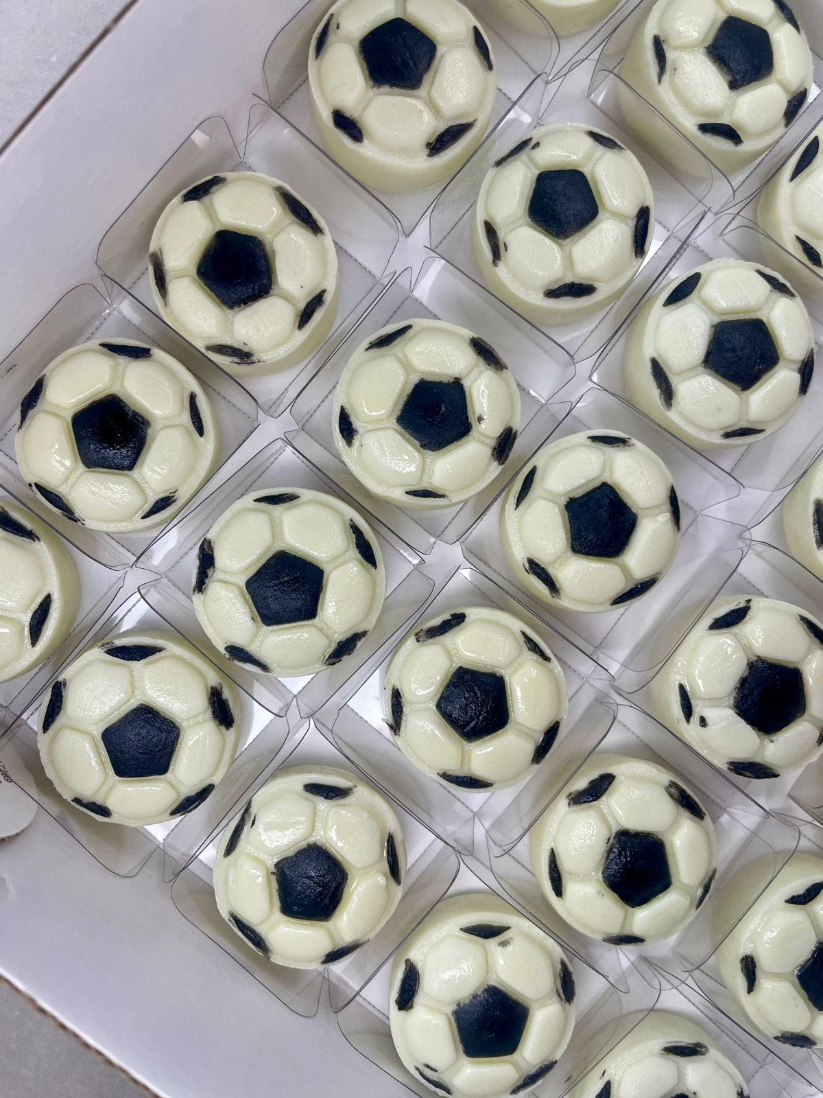 Modelador Ejetor bola para Brigadeiro, Doce, Massa e Biscoito