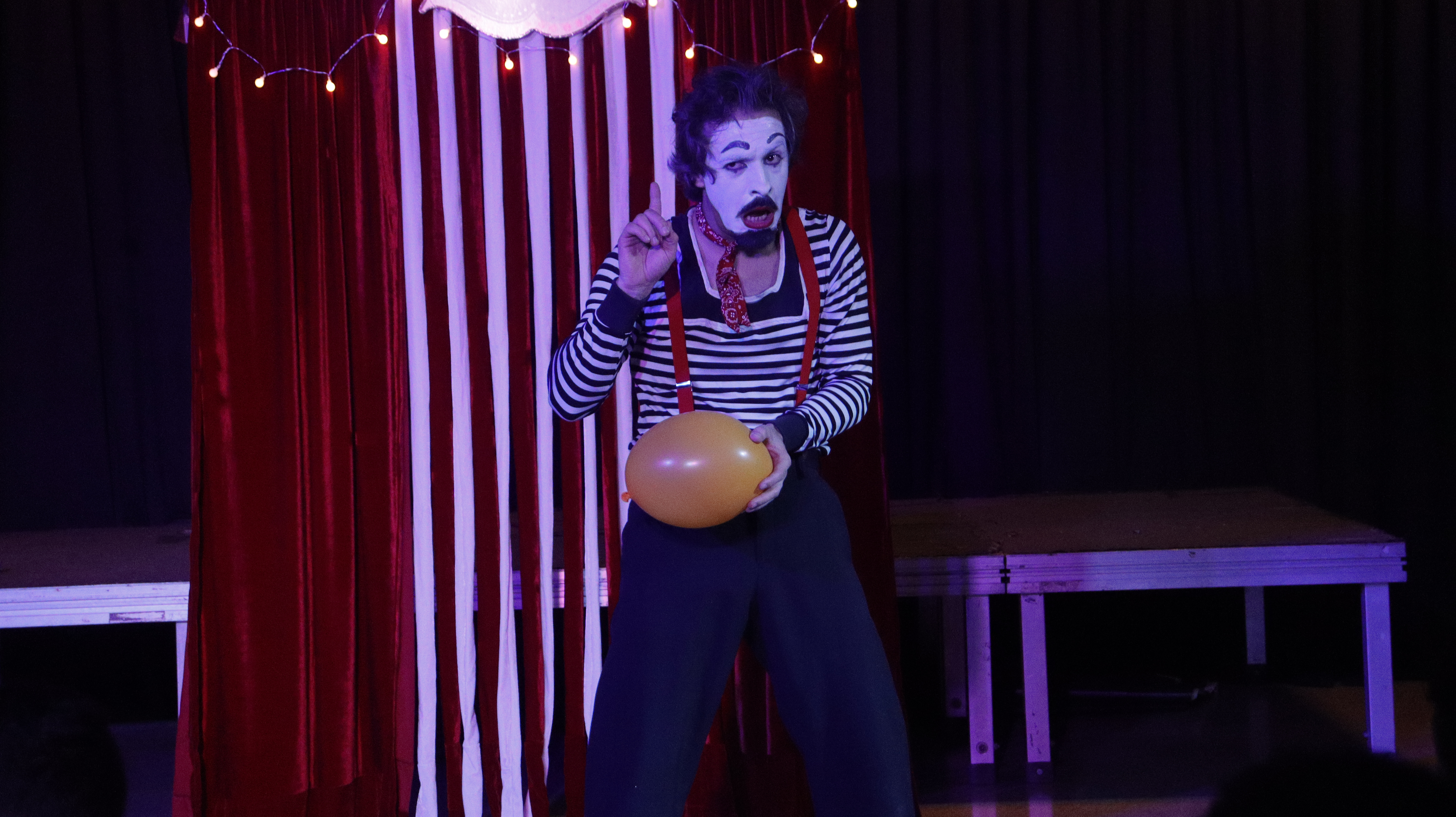 Espetáculo de Mímica - O Mundo Imaginário de Pantrucas